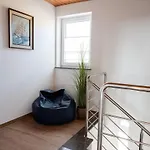 Mira Vila