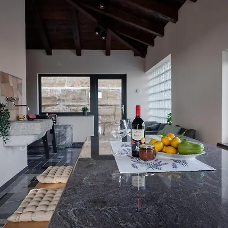 Villa Miramar Istria & Private Retreat Gračišče