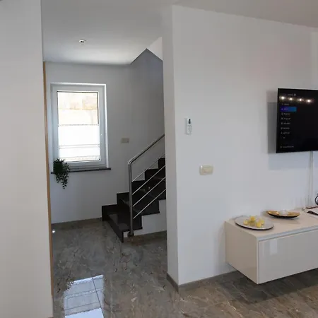 Villa Miramar Istria & Private Retreat Villa *